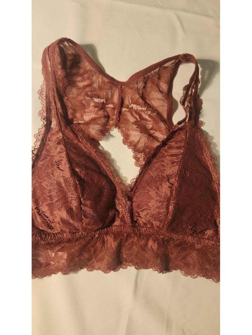 Feel your best wearing these lace bralettes Pale Pink & Dark Rose XS